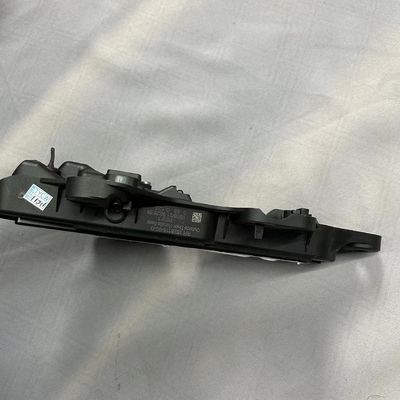 Tesla Model 2019- Front Door Handle 1528115-00-B / 1528114-00-B This Car Part