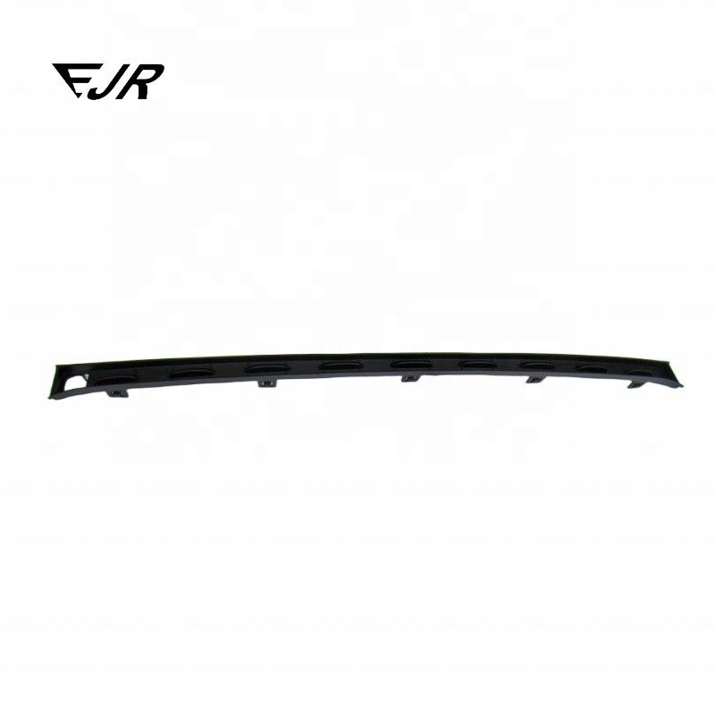 670065942 Plastic Central Top Front Grille Bumper For 2019- Levante
